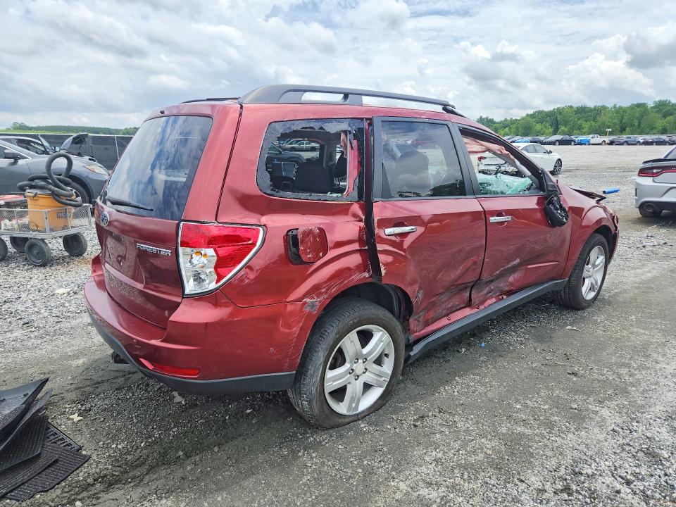 2009 Subaru Forester VIN JF2SH63609H763169 COPART salvage auction — ROLLOVER, Sc - Non-Reb & Rem Salvage Title, sold $300 on 2026-07-06 (photo 3)