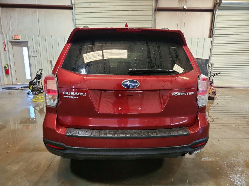 2018 Subaru Forester VIN JF2SJAEC4JH422159 COPART salvage auction — MINOR DENT/SCRATCHES, Wv - Certificate Of Title, sold $8,800 on 2026-07-07 (photo 6)