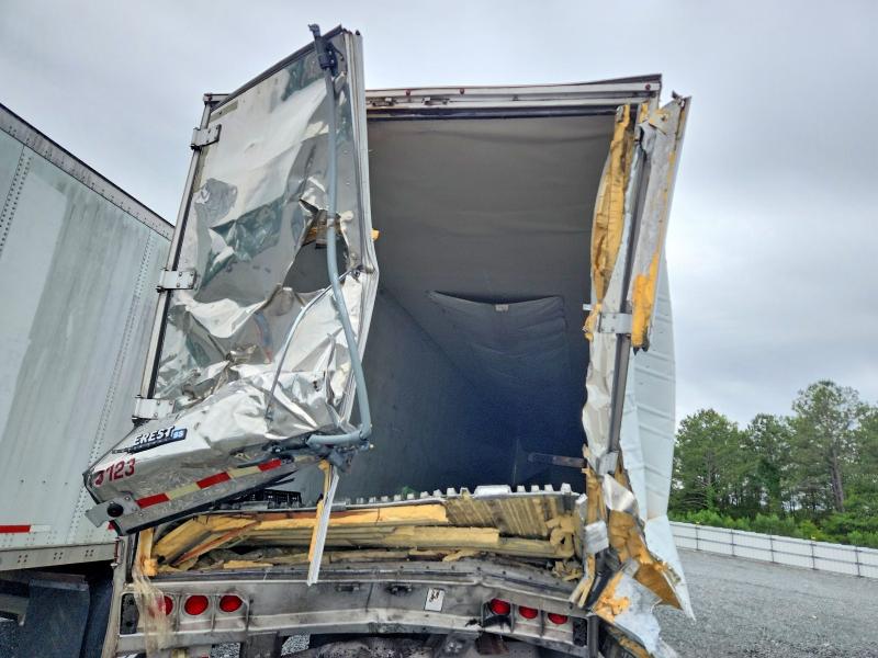 2016 Great dane Refrigerated van trailer VIN 1GRAA0622FW700608 COPART salvage auction — REAR END, GA - CERT OF TITLE-SALVAGE, sold $550 on 2026-07-09 (photo 9)