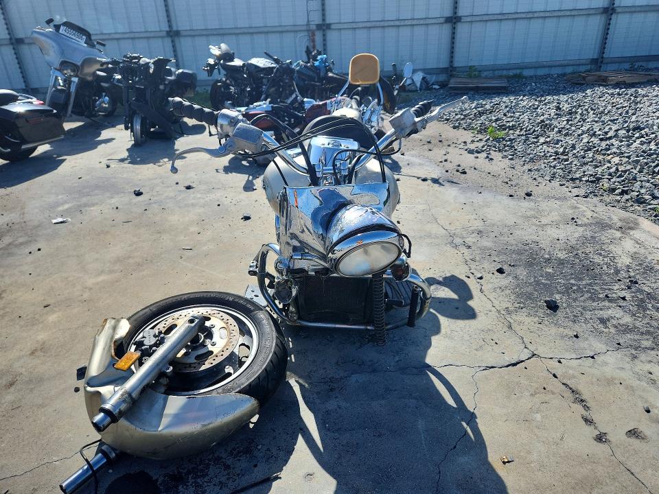 2005 Kawasaki Vn1600 VIN JKBVNKA185A015878 COPART salvage auction — FRONT END, Fl - Certificate Of Destruction, sold $350 on 2026-07-02 (photo 2)