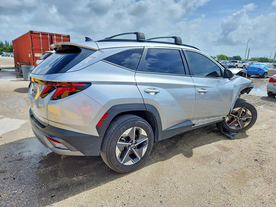 2025 Hyundai Tucson VIN 5NMJB3DE5SH597834 COPART salvage auction — FRONT END, Fl - Certificate Of Destruction, sold $4,500 on 2026-07-29 (photo 3)