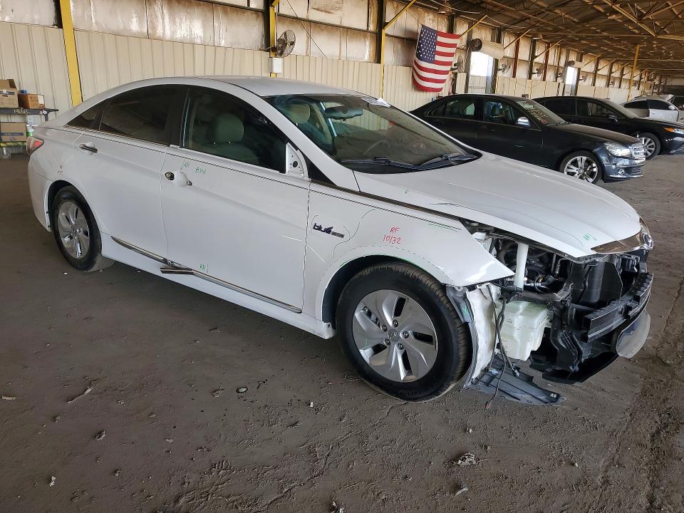 2015 Hyundai VIN KMHEC4A49FA139418 COPART salvage auction — FRONT END, AZ - CERT OF TITLE - SALVAGE, sold $1,750 on 2026-07-20 (photo 4)