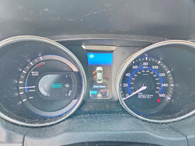 2015 Hyundai Sonata VIN KMHEC4A46FA120843 COPART salvage auction — FRONT END, Tx - Salvage Vehicle Title, sold $675 on 2026-07-10 (photo 9)