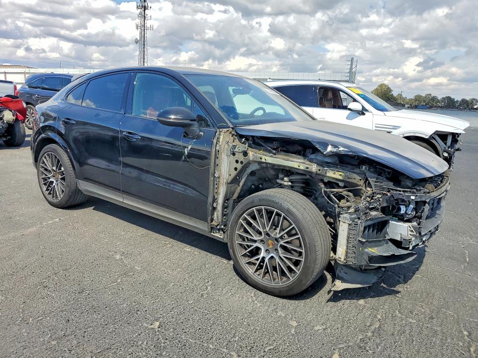 2021 Porsche Cayenne VIN WP1BA2AY5MDA43364 COPART salvage auction — FRONT END, Ca - Salvage Certificate, sold $27,000 on 2026-07-09 (photo 4)