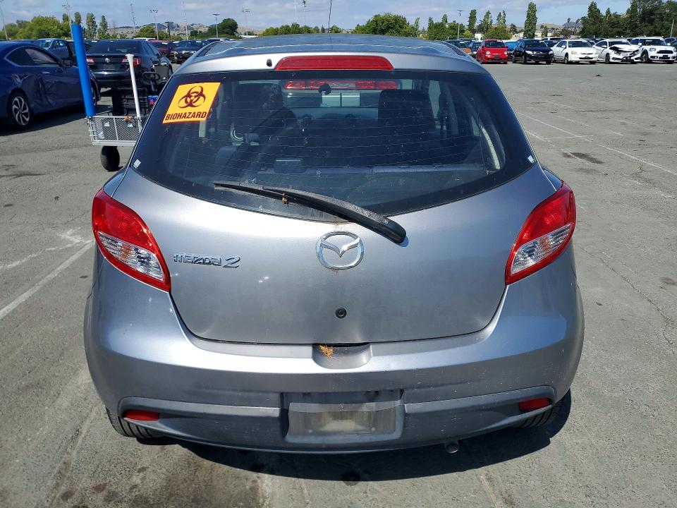 2014 Mazda 2 VIN JM1DE1KZ5E0179034 COPART salvage auction — MINOR DENT/SCRATCHES, Ca - Dis/Dlr/Exp Only Clean Title, sold $775 on 2026-07-10 (photo 6)