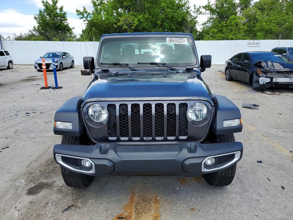 2023 Jeep Gladiator VIN 1C6HJTAG1PL546514 COPART salvage auction — MINOR DENT/SCRATCHES, Mo - Certificate Of Title, sold $23,750 on 2026-07-02 (photo 5)