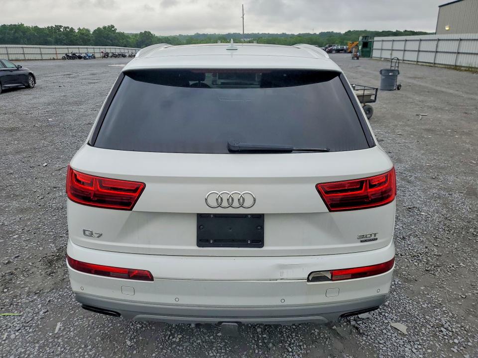 2017 Audi Q7 VIN WA1VAAF78HD015230 COPART salvage auction — MECHANICAL, Sc - Dealer Only Clean Title (P), sold $7,500 on 2026-07-24 (photo 6)