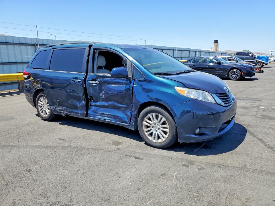 2012 Toyota VIN 5TDYK3DC6CS237189 COPART salvage auction — SIDE, Ca - Salvage Certificate, sold $1,700 on 2026-07-08 (photo 4)