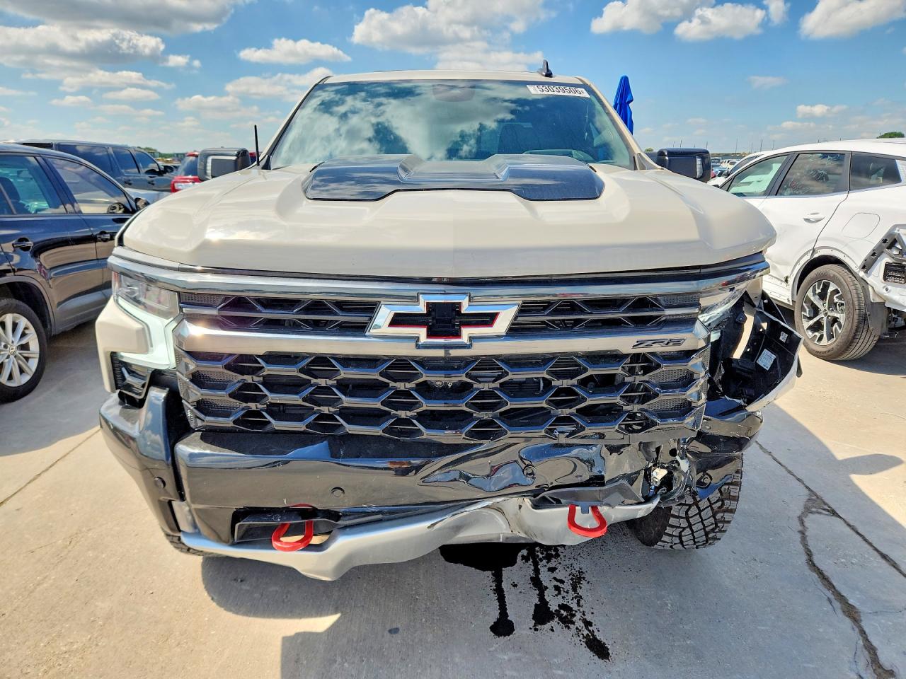 2026 Chevrolet Silverado VIN 3GCUKHE8XTG199423 COPART salvage auction — Front End, TX - SALVAGE VEHICLE TITLE, sold $41,000 on 2026-07-02 (photo 5)