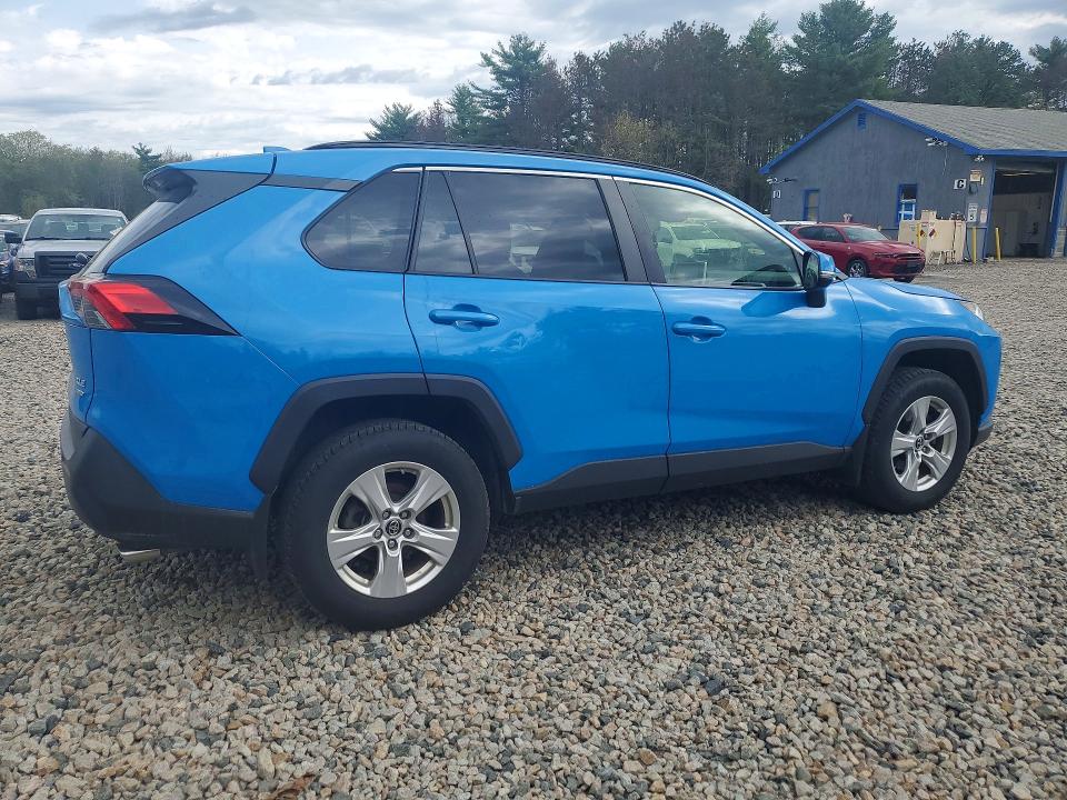 2019 Toyota Rav 4 VIN JTMP1RFV6KD004732 COPART salvage auction — VANDALISM, Me - Cert Of Title-Salvage Collisio, sold $5,200 on 2026-07-23 (photo 3)
