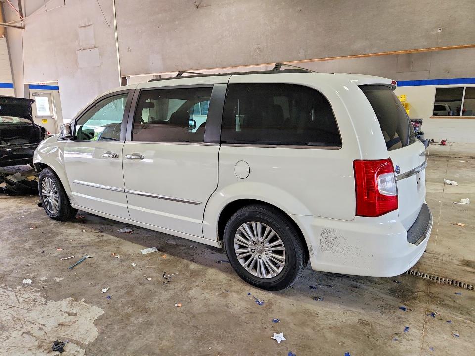 2013 Chrysler VIN 2C4RC1CG3DR723012 COPART salvage auction — FRONT END, VA - CERT OF TITLE - SALVAGE, sold $825 on 2026-07-02 (photo 2)