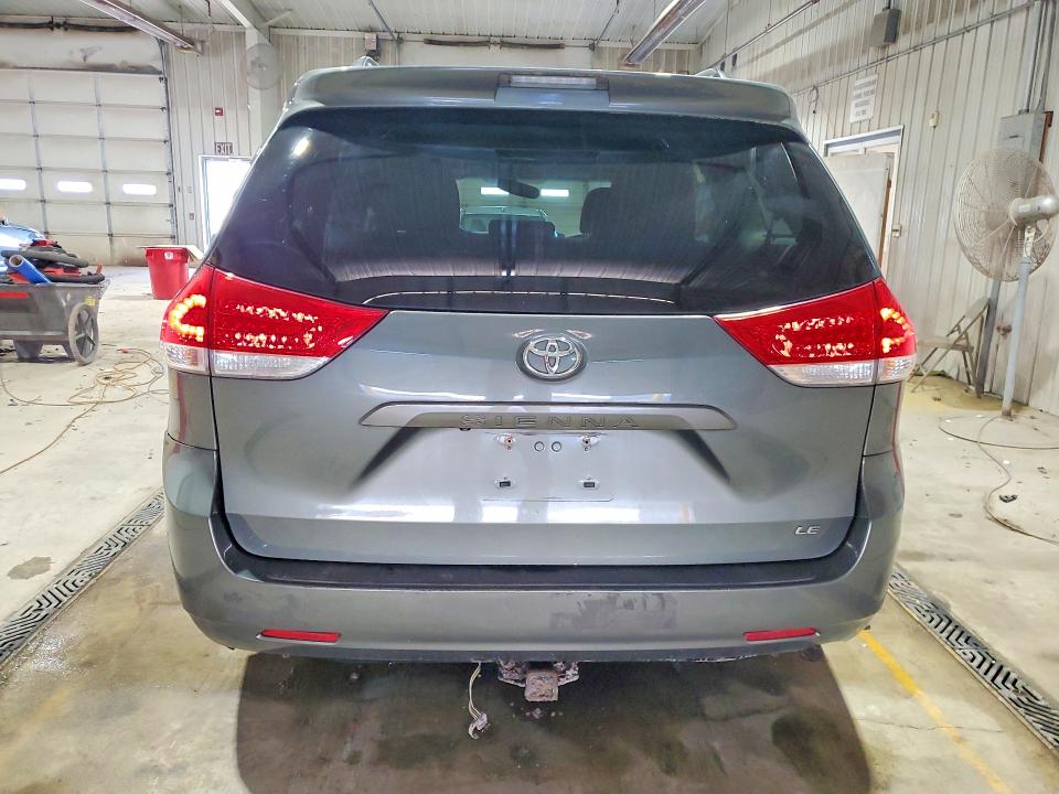 2013 Toyota Sienna VIN 5TDKK3DCXDS375678 COPART salvage auction — REAR END, Pa - Certificate Of Salvage, sold $2,600 on 2026-07-02 (photo 6)