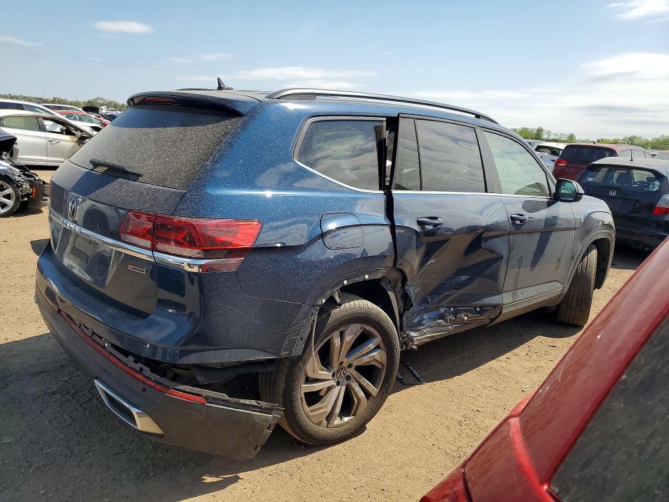 2021 Volkswagen Atlas VIN 1V2KR2CAXMC597269 COPART salvage auction — SIDE, Il - Salvage Certificate, sold $4,750 on 2026-07-30 (photo 3)