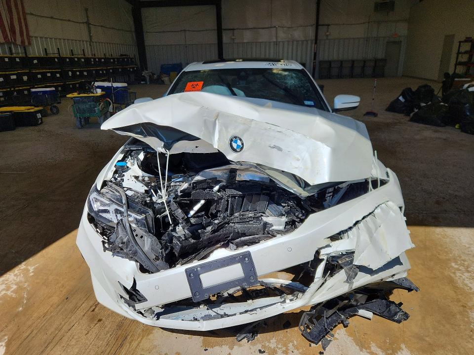 2026 BMW 3 series VIN 3MW89CW00T8G10165 COPART salvage auction — FRONT END, Tx - Salvage Vehicle Title, sold $8,200 on 2026-07-22 (photo 5)