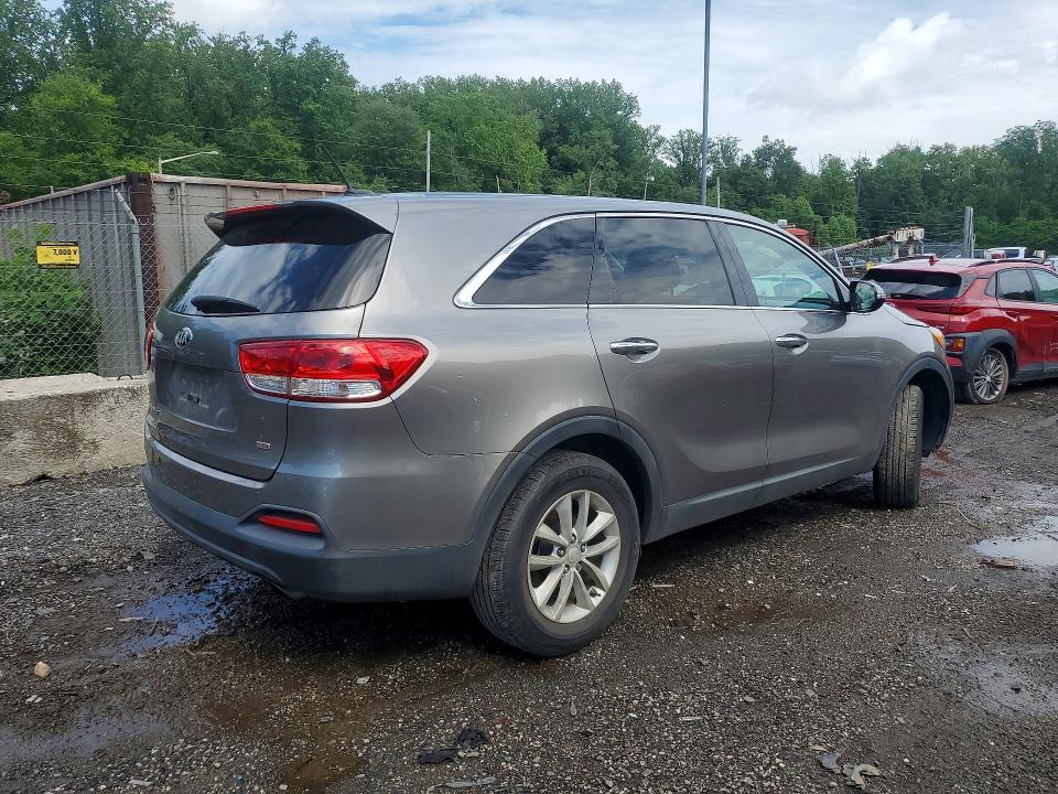 2016 Kia Sorento VIN 5XYPG4A35GG047913 COPART salvage auction — SIDE, Md - Cert Of Salvage > 75% Damage, sold $1,500 on 2026-07-09 (photo 3)