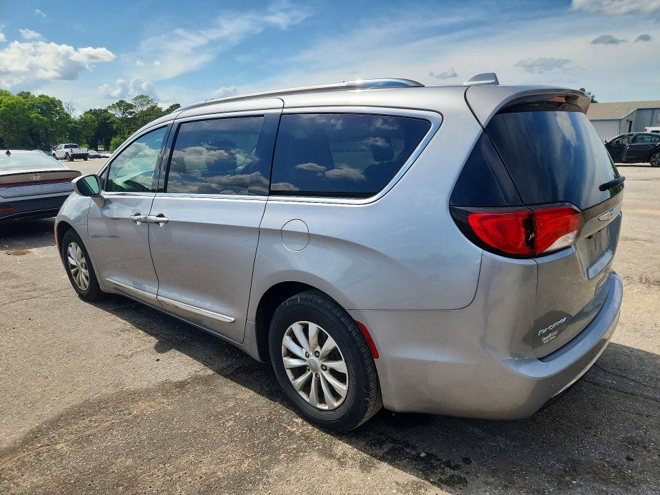 2019 Chrysler Pacifica VIN 2C4RC1BG1KR731849 COPART salvage auction — MINOR DENT/SCRATCHES, Ms - Certificate Of Title, sold $650 on 2026-07-04 (photo 2)