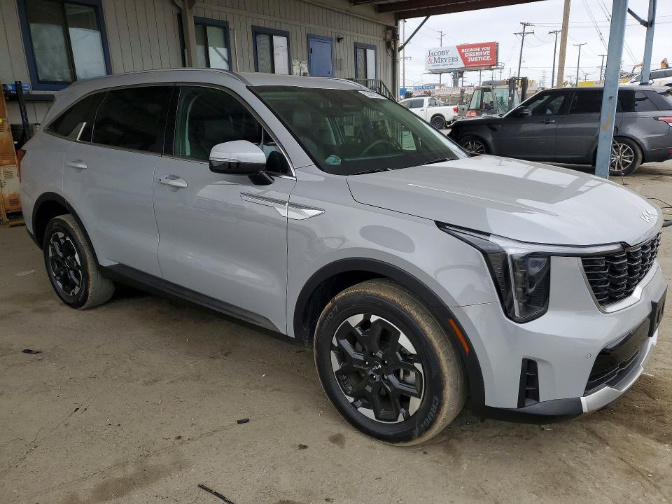 2025 Kia Sorento VIN 5XYRLDJC0SG390738 COPART salvage auction — FRONT END, Ca - Salvage Certificate, sold $14,500 on 2026-07-13 (photo 4)