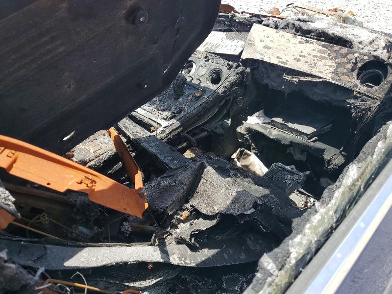2023 Bentley Continental VIN SCBCG2ZG6PC008362 COPART salvage auction — Burn Engine, Tx - Nonrepairable Title, sold $13,100 on 2026-07-28 (photo 8)