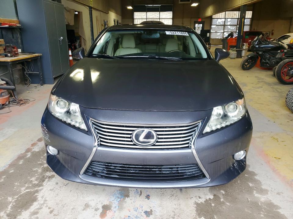 2013 Lexus VIN JTHBK1GG2D2003549 COPART salvage auction — SIDE, In - Cert Of Title-Salvage Title, sold $4,250 on 2026-07-10 (photo 5)