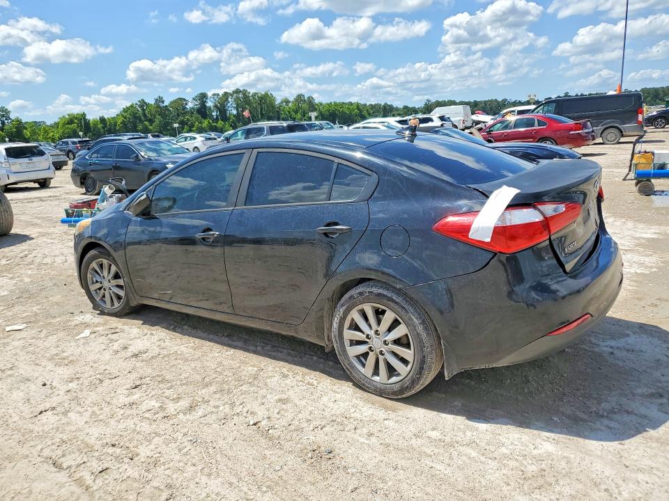 2016 Kia Forte VIN KNAFX4A66G5595673 COPART salvage auction — REAR END, Tx - Salvage Vehicle Title, sold $800 on 2026-07-07 (photo 2)