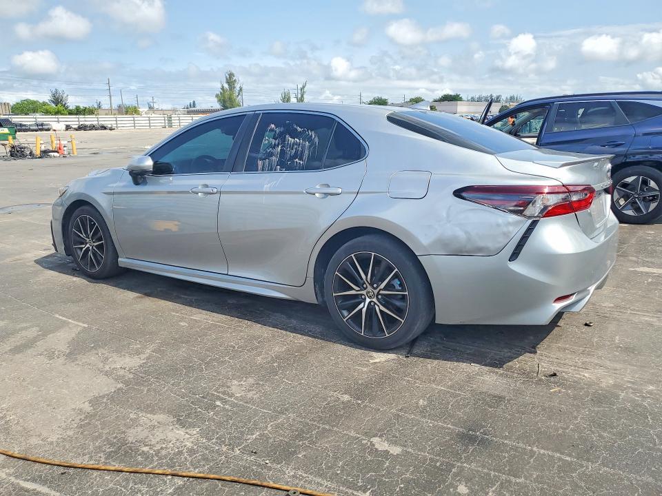 2021 Toyota VIN 4T1G11AK5MU554954 COPART salvage auction — FRONT END, Salvage Title, sold $7,600 on 2026-07-27 (photo 2)