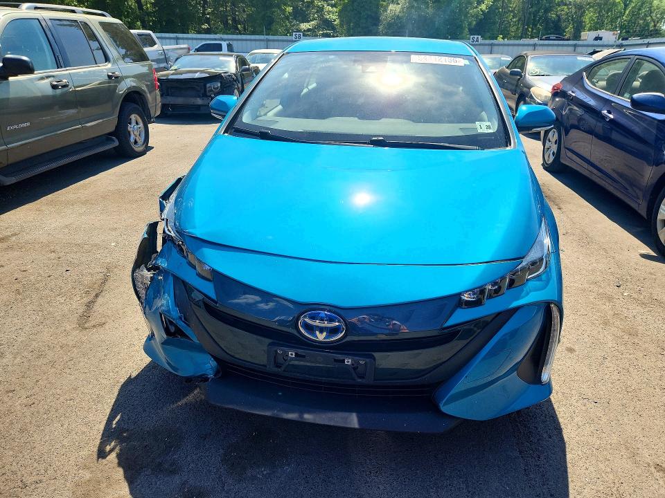 2022 Toyota Prius VIN JTDKAMFP8N3227251 COPART salvage auction — FRONT END, NJ - CERT OF TITLE-SALVAGE, sold $8,800 on 2026-07-28 (photo 5)