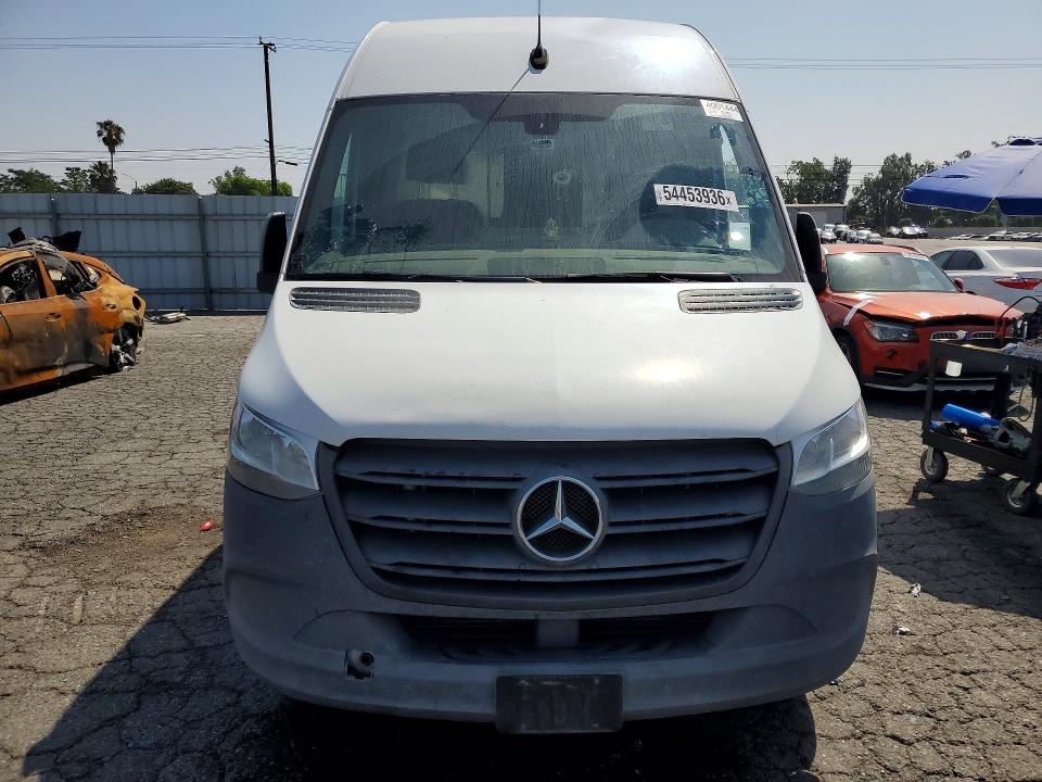 2022 Mercedes-benz VIN W1Y4ECHY5NT081223 COPART salvage auction — MINOR DENT/SCRATCHES, Ca - Dis/Dlr/Exp Only Clean Title (P), sold $13,500 on 2026-07-09 (photo 5)