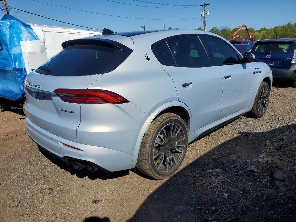 2023 Maserati Grecale VIN ZN682AVM7P7422443 COPART salvage auction — FRONT END, Nj - Cert Of Title-Salvage, sold $13,300 on 2026-07-21 (photo 3)