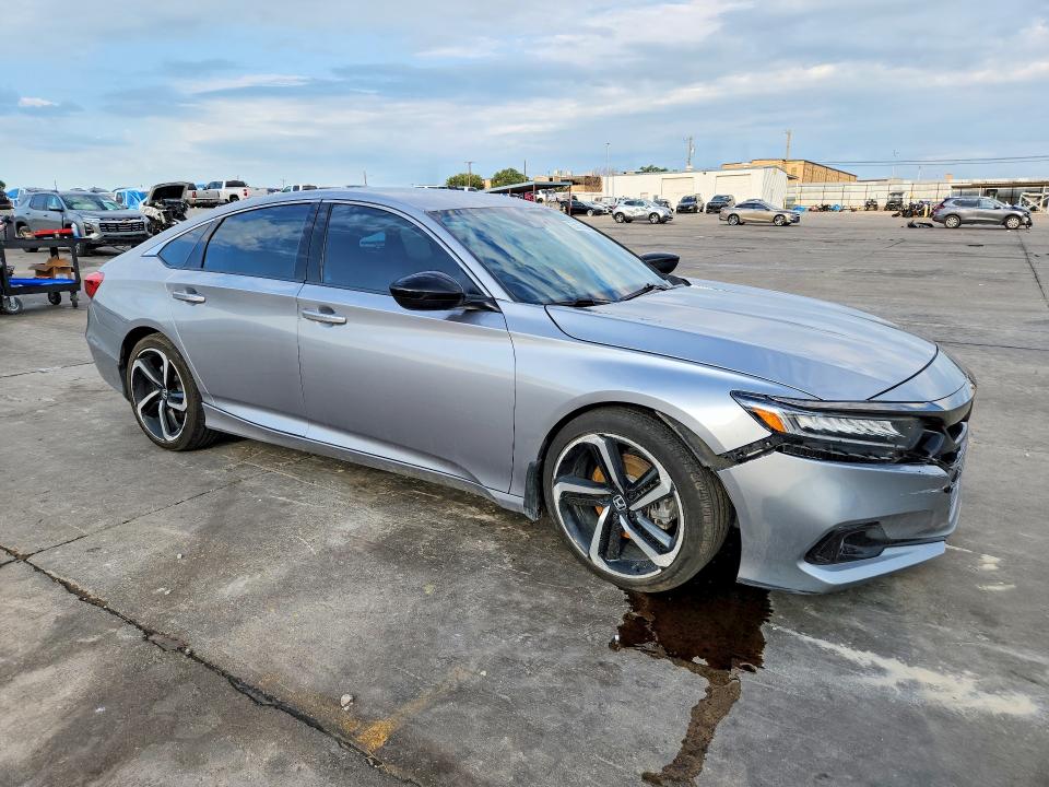 2022 Honda Accord VIN 1HGCV1F38NA082262 COPART salvage auction — FRONT END, Tx - Salvage Vehicle Title, sold $6,800 on 2026-07-09 (photo 4)