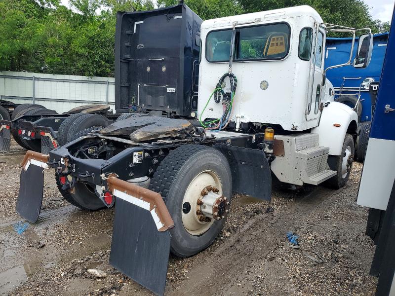 2017 Peterbilt 348 VIN 1XP3AJ8XXHD430364 COPART salvage auction — NORMAL WEAR, TX - CERTIFICATE OF TITLE, sold $8,500 on 2026-07-21 (photo 4)
