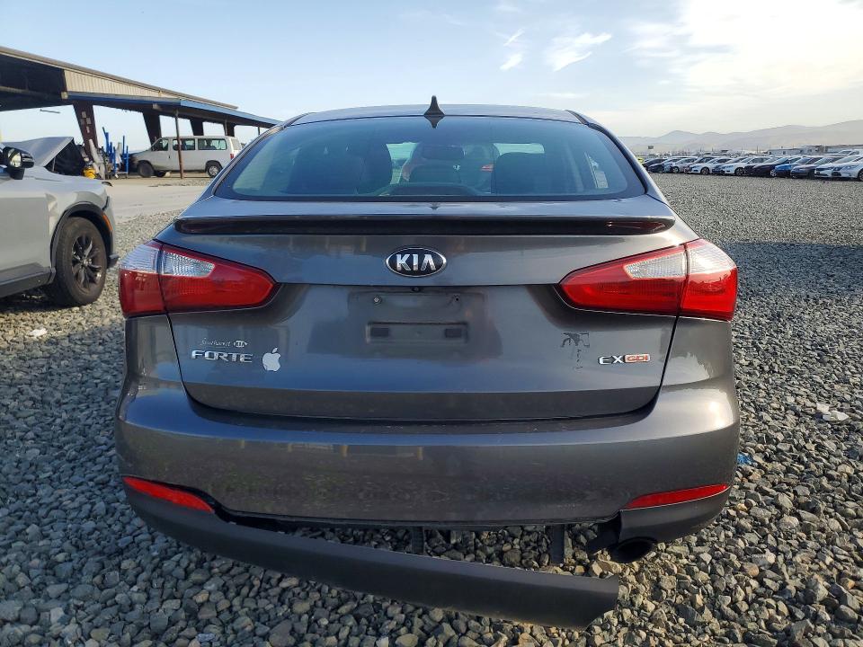 2014 Kia Forte VIN KNAFX4A85E5102385 COPART salvage auction — VANDALISM, Ca - Salvage Certificate, sold $525 on 2026-07-09 (photo 6)