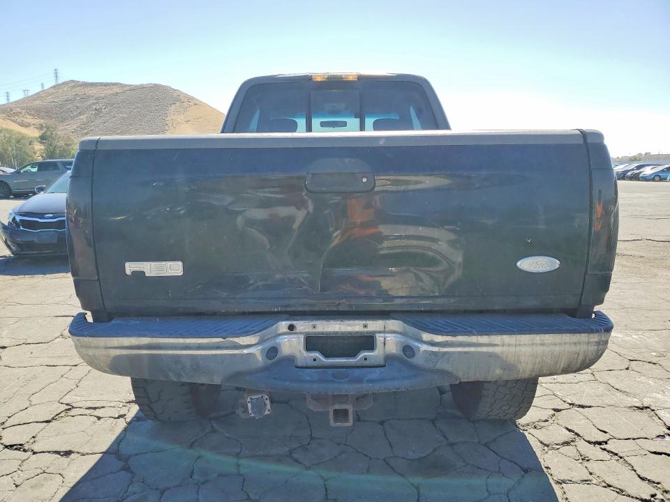 2002 Ford F-150 lightning VIN 1FTRX18L82NB46286 COPART salvage auction — MINOR DENT/SCRATCHES, CA - SALVAGE CERTIFICATE, sold $625 on 2026-07-09 (photo 6)