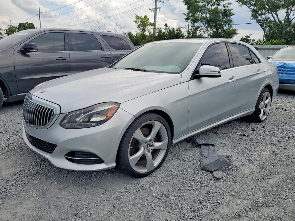 2014 Mercedes-benz E-class VIN WDDHF8JBXEB038157 COPART salvage auction — INTERIOR BURN, FL - CERT OF TITLE SLVG REBUILDABLE, sold $1,950 on 2026-07-31 (photo 1)