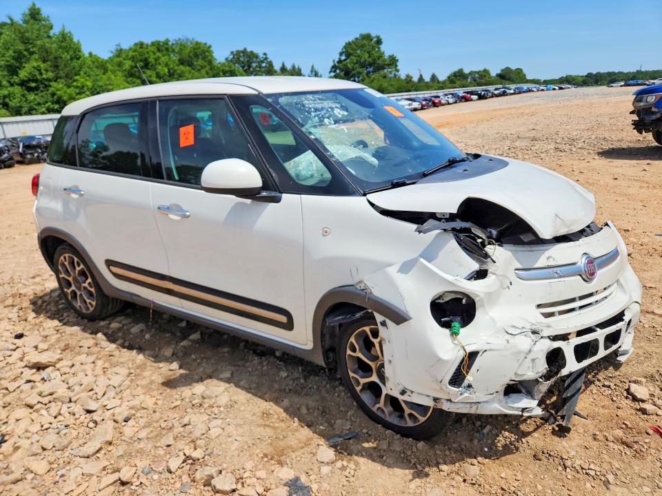 2014 Fiat 500 VIN ZFBCFADH0EZ004380 COPART salvage auction — FRONT END, NC - SALVAGE CERTIFICATE OF TITLE, sold $350 on 2026-07-27 (photo 4)
