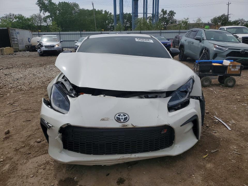 2024 Toyota Gr 86 VIN JF1ZNBE1XR9760263 COPART salvage auction — FRONT END, Il - Salvage Certificate, sold $8,900 on 2026-07-29 (photo 5)