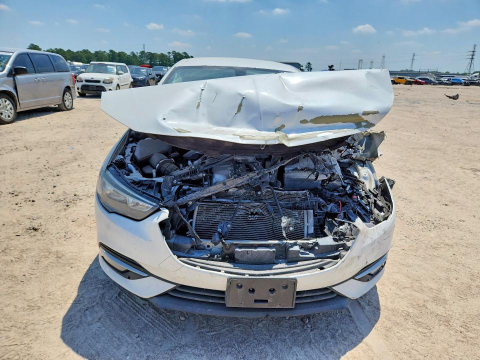 2018 Buick . VIN W04GM6SX0J1116515 COPART salvage auction — FRONT END, Tx - Salvage Vehicle Title, sold $150 on 2026-07-14 (photo 5)