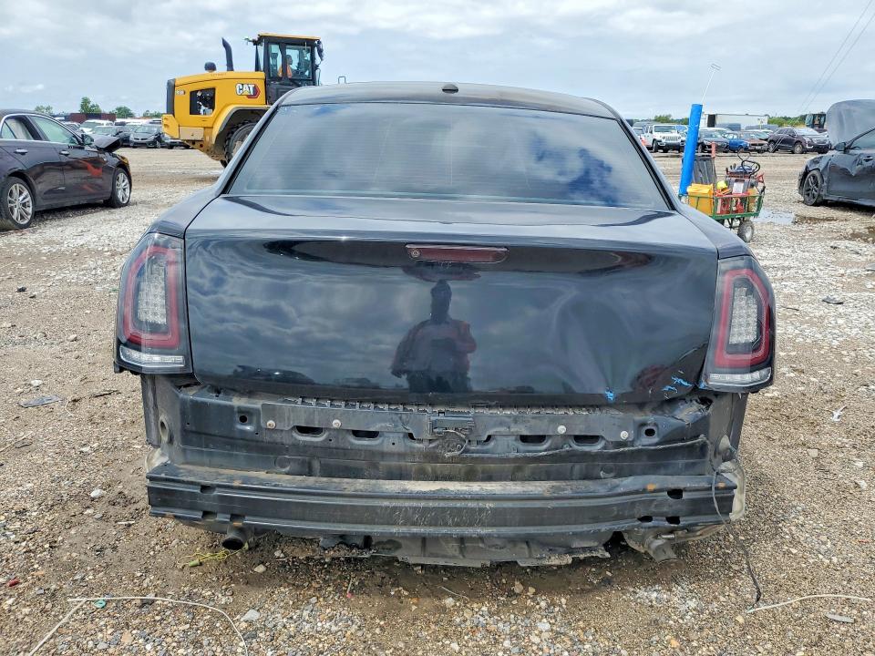 2013 Chrysler 300 VIN 2C3CCAAG9DH744949 COPART salvage auction — REAR END, Tx - Salvage Vehicle Title, sold $550 on 2026-07-02 (photo 6)