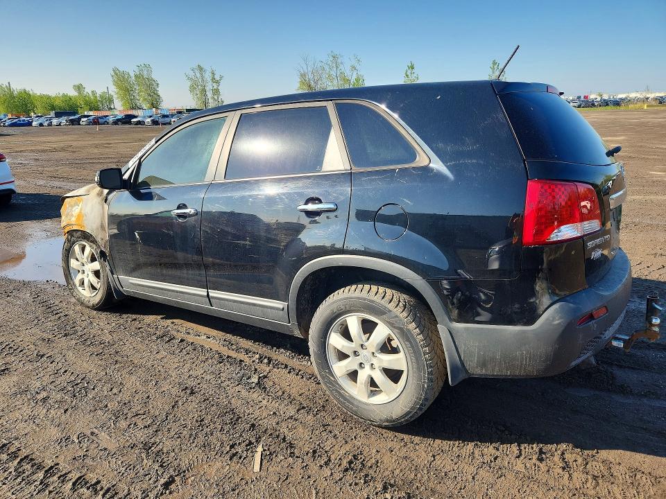 2011 Kia Sorento VIN 5XYKT3A1XBG092515 COPART salvage auction — BURN, Qc - Irrecuperable, sold $375 on 2026-07-28 (photo 2)