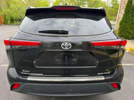 2022 Toyota Highlander VIN 5TDGZRBH5NS591314 COPART salvage auction — MINOR DENT/SCRATCHES, Ny - Certificate Of Title, sold $21,600 on 2026-07-21 (photo 5)