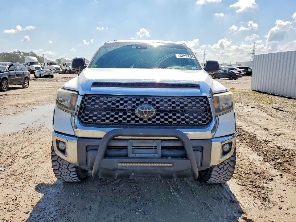 2018 Toyota Tundra VIN 5TFEM5F19JX128091 COPART salvage auction — REAR END, Tx - Salvage Vehicle Title, sold $7,600 on 2026-07-10 (photo 5)