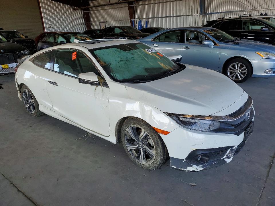 2017 Honda Civic VIN 2HGFC3B92HH354402 COPART salvage auction — WATER/FLOOD, Ca - Non-Repairable Vehicle Cert, sold $1,200 on 2026-07-09 (photo 4)