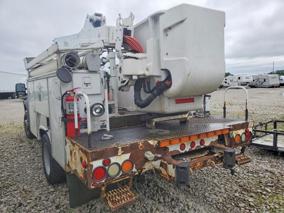 2008 Ford F-550 super duty VIN 1FDAF57RX8EE22310 COPART salvage auction — SIDE, Ky - Certificate Of Title (P), sold $7,500 on 2026-07-30 (photo 2)
