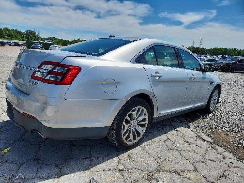 2014 Ford Taurus VIN 1FAHP2F85EG171001 COPART salvage auction — MINOR DENT/SCRATCHES, Tn - Salvage Certificate, sold $2,250 on 2026-07-09 (photo 3)
