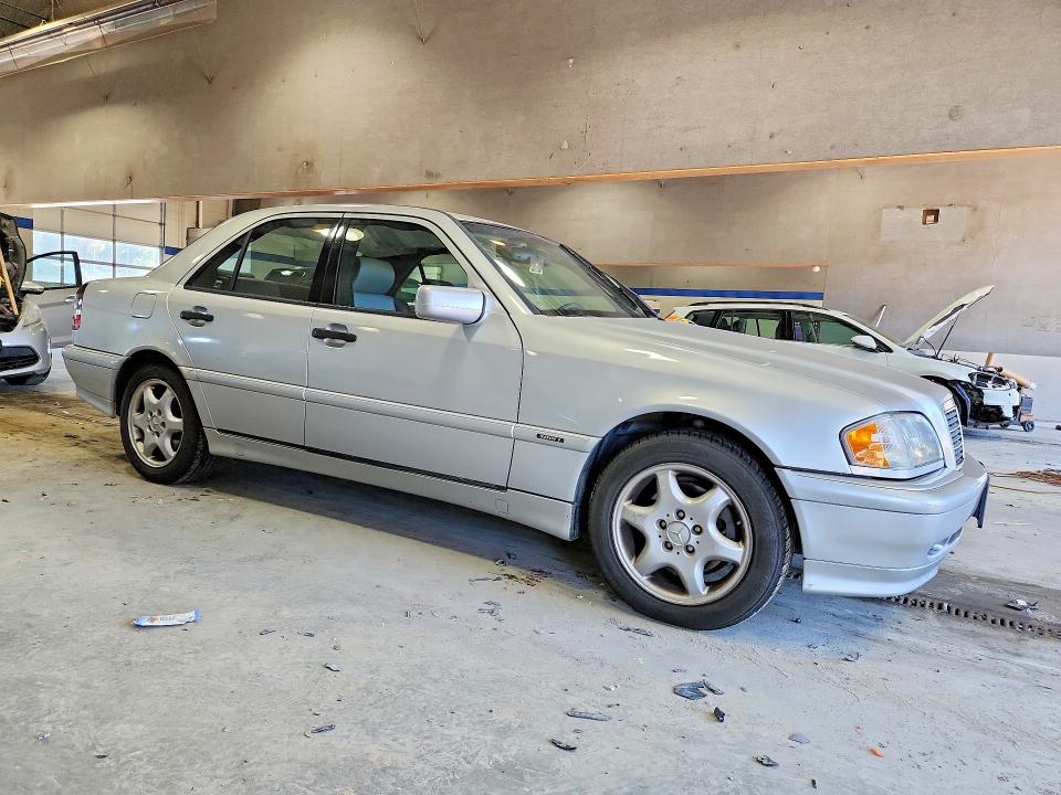 2000 Mercedes-benz C-klasse VIN WDBHA24G1YA858021 COPART salvage auction — SIDE, Va - Cert Of Title - Salvage, sold $725 on 2026-07-17 (photo 4)