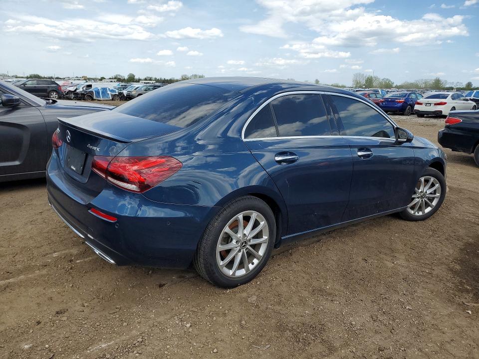 2019 Mercedes-benz A-klasse VIN WDD3G4FB2KW029109 COPART salvage auction — WATER/FLOOD, IL - SALVAGE CERT-FLOOD, sold $3,400 on 2026-07-28 (photo 3)