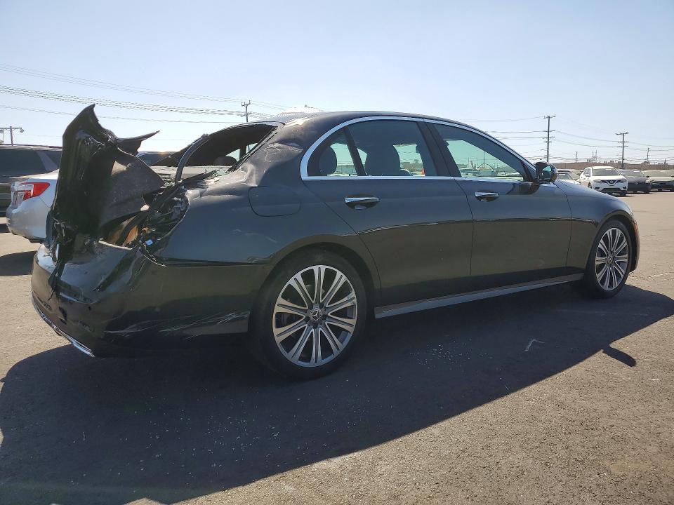 2022 Mercedes-benz E-klasse VIN W1KZF8DB6NB091406 COPART salvage auction — REAR END, Ca - Salvage Certificate, sold $14,300 on 2026-07-20 (photo 3)