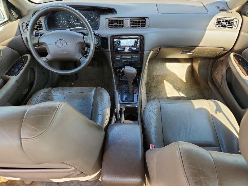 2000 Toyota Camry VIN 4T1BF28K5YU954834 COPART salvage auction — NORMAL WEAR, Il - Certificate Of Title, sold $550 on 2026-07-09 (photo 8)