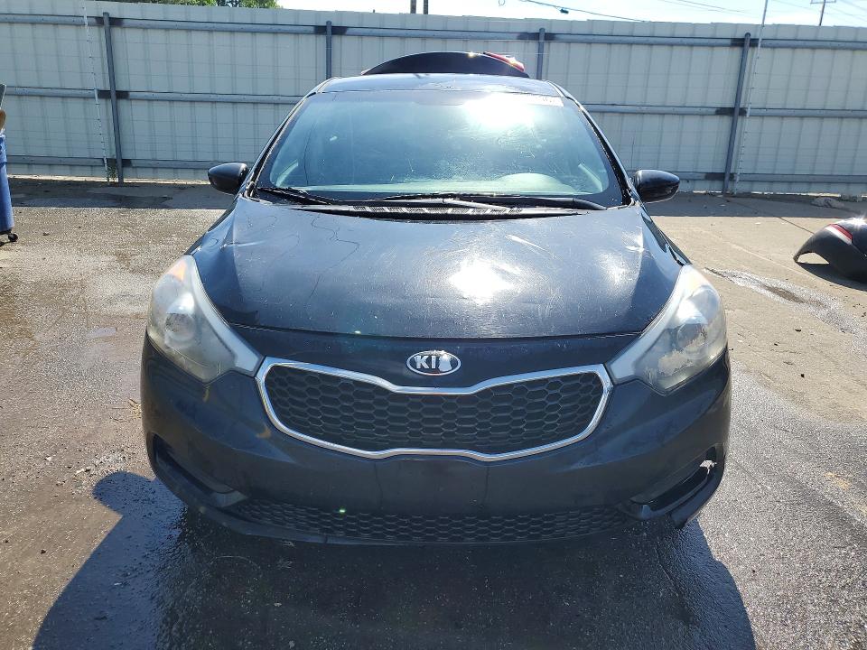 2016 Kia Forte VIN KNAFK4A66G5601910 COPART salvage auction — REAR END, Al - Cert Of Title-Salvage Title, sold $225 on 2026-07-09 (photo 5)