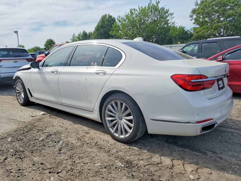 2016 BMW 7er VIN WBA7E2C50GG503836 COPART salvage auction — FRONT END, IN - CERT OF TITLE-SALVAGE TITLE, sold $5,200 on 2026-08-03 (photo 2)