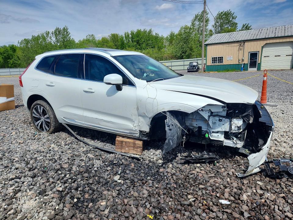 2022 Volvo VIN YV4062RL8N1954131 COPART salvage auction — FRONT END, Il - Salvage Certificate, sold $8,200 on 2026-07-27 (photo 4)